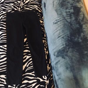 Cigarette/ skinny pants